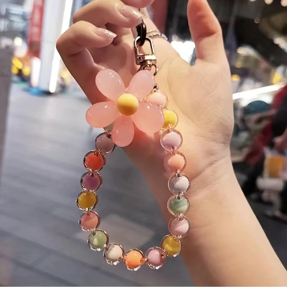 Flower Macaron-Inspired Beaded Phone Lanyard - Pink
